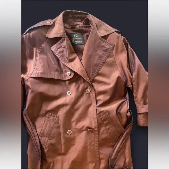 Women’s vintage London Fog trench coat - Picture 2 of 7